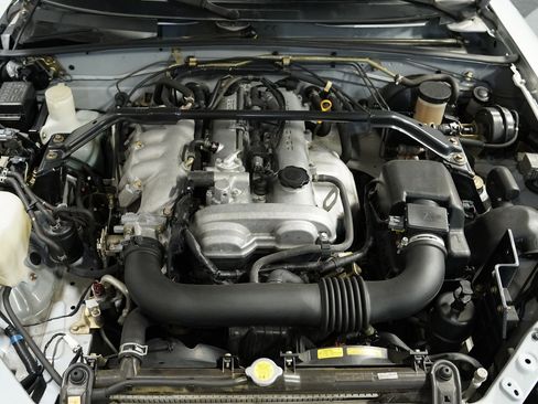 Used 2001 MAZDA MX-5 Miata LS image 3