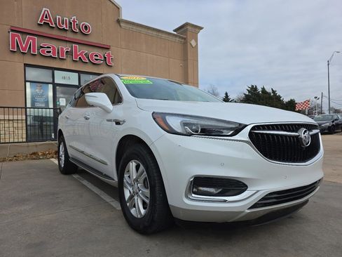 Used 2018 Buick Enclave Premium w/ LPO, Hit The Road Package image 3