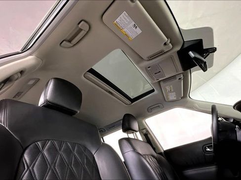 Used 2024 Nissan Armada Platinum w/ Captain's Chairs Package image 22