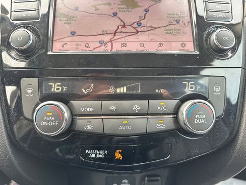 Used 2022 Nissan Rogue Sport SL image 48