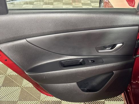 Used 2024 Hyundai Elantra SEL FWD image 19