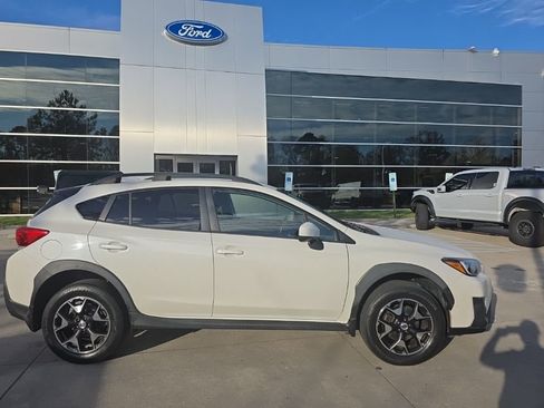 Used 2018 Subaru Crosstrek 2.0i Premium w/ Popular Package #3 image 4