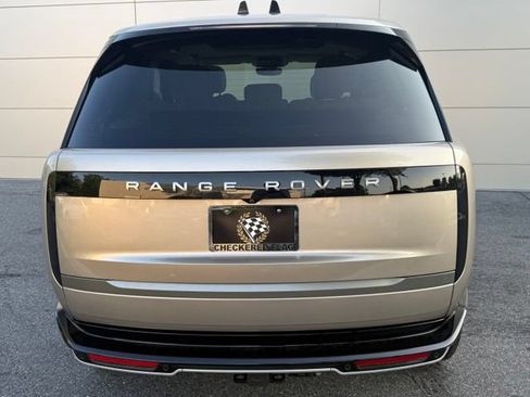Used 2025 Land Rover Range Rover SE AWD/4WD image 7