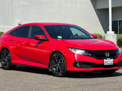 Used 2019 Honda Civic Sport image 5