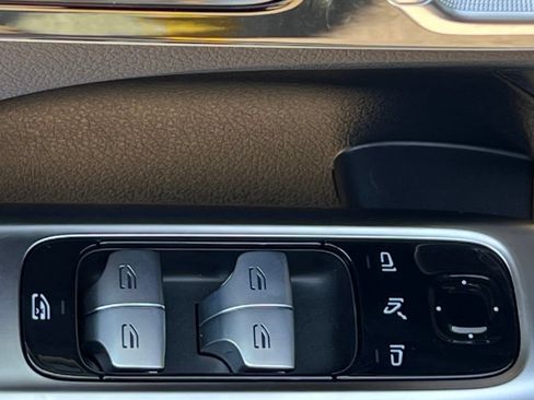 Certified 2026 Mercedes-Benz C 300 4MATIC Sedan image 32