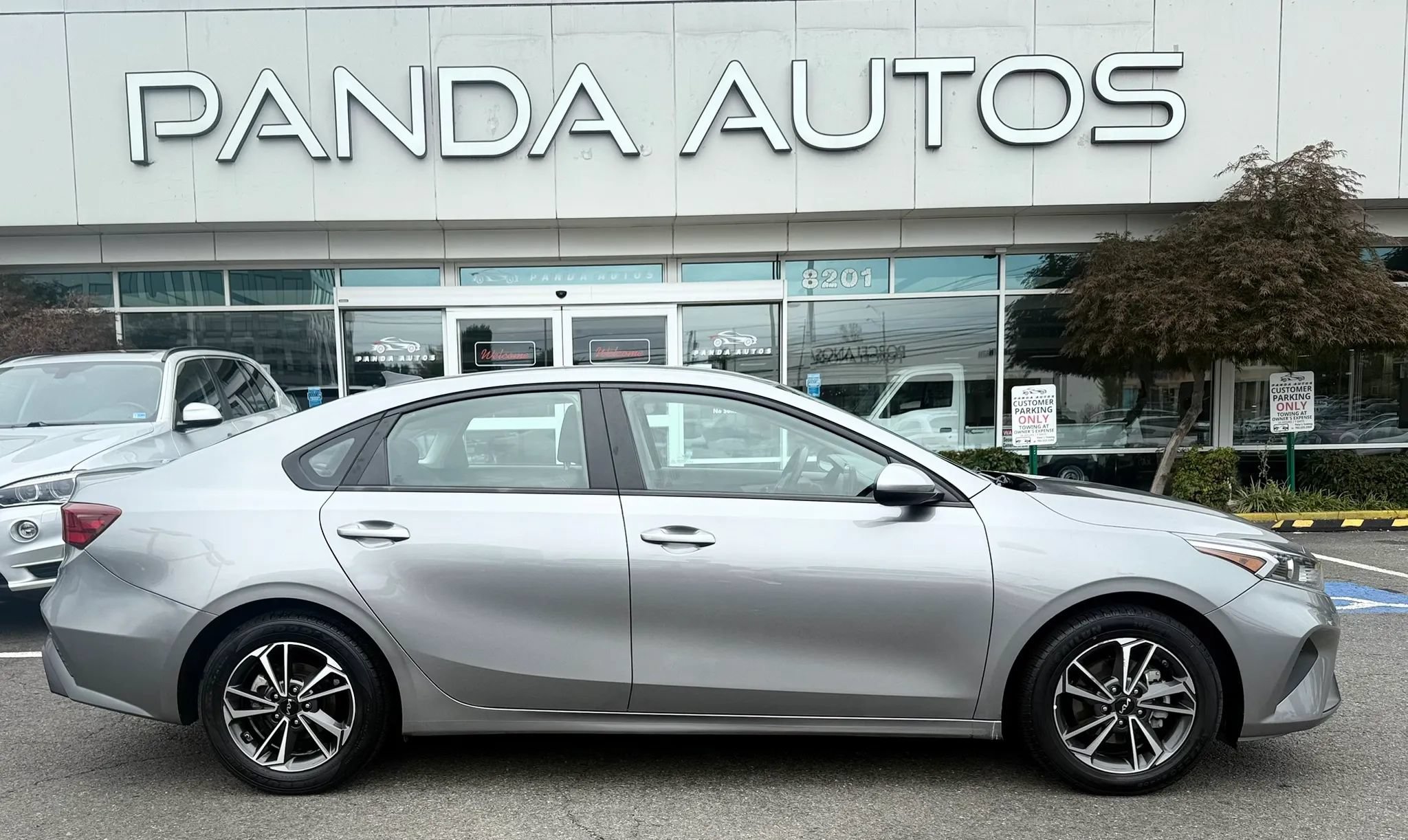 Used 2022 Kia Forte LXS FWD image 8