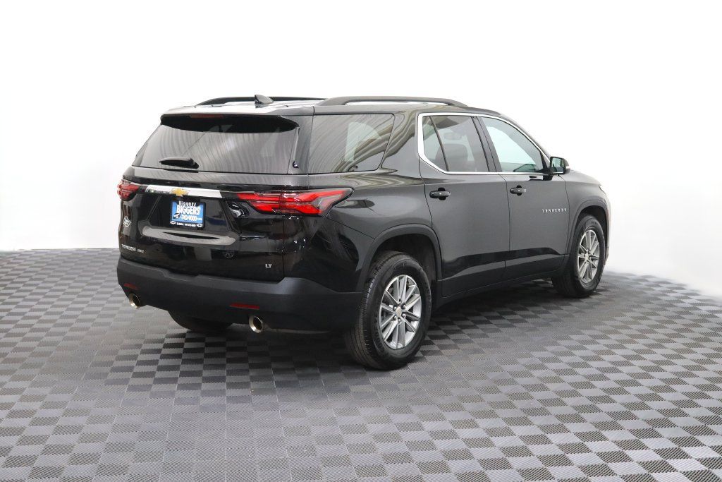 Used 2023 Chevrolet Traverse LT AWD/4WD image 7