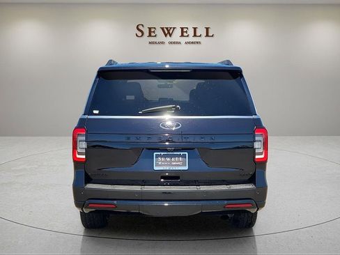 Used 2024 Ford Expedition Max Limited AWD/4WD image 4