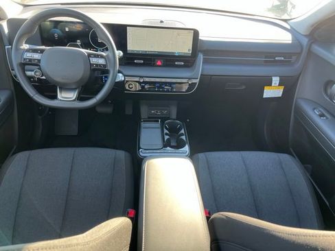 New 2025 Hyundai Ioniq 5 SE image 14