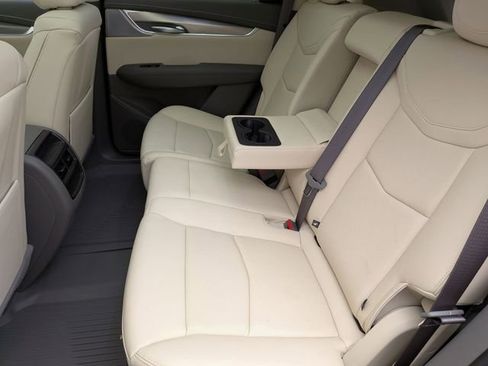 Certified 2023 Cadillac XT5 Premium Luxury w/ LPO, Floor Liner Package AWD/4WD image 22