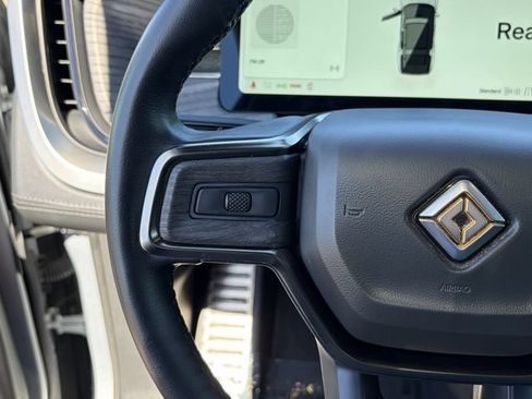 Used 2023 Rivian R1S Adventure AWD/4WD image 32
