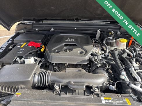 Used 2022 Jeep Wrangler Sahara image 32