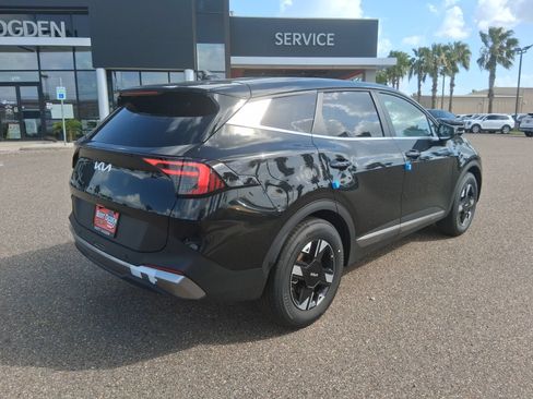 New 2026 Kia Sportage LX FWD image 4