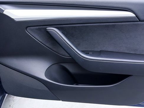 Used 2022 Tesla Model 3 Standard Range image 28