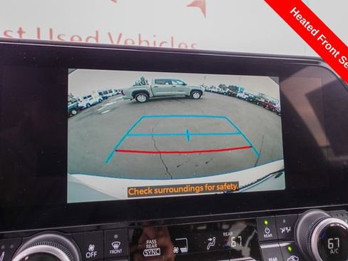 Certified 2023 Toyota Highlander XLE image 24