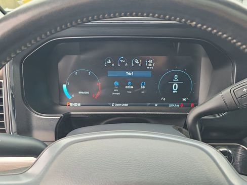 Used 2024 Ford F350 Lariat image 12