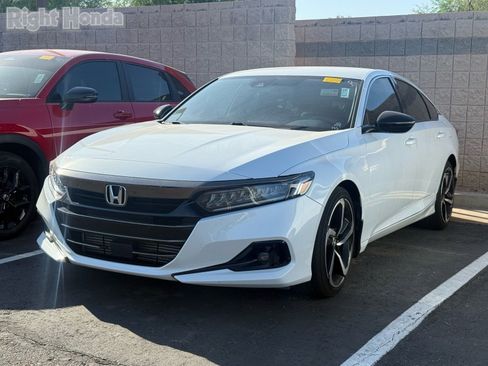 Used 2022 Honda Accord Sport image 2