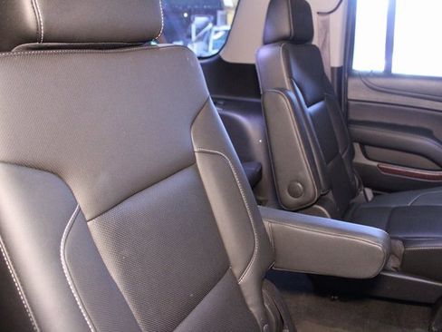 Used 2017 GMC Yukon XL SLT image 14