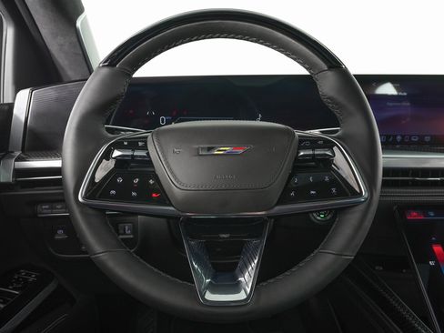 Used 2026 Cadillac Escalade V w/ LPO, ONYX Package image 22