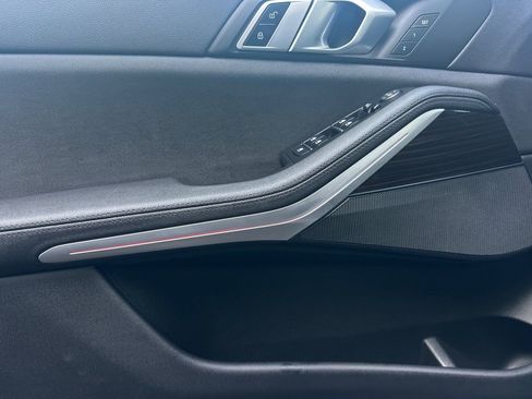 Used 2021 BMW X5 xDrive40i w/ Convenience Package image 11