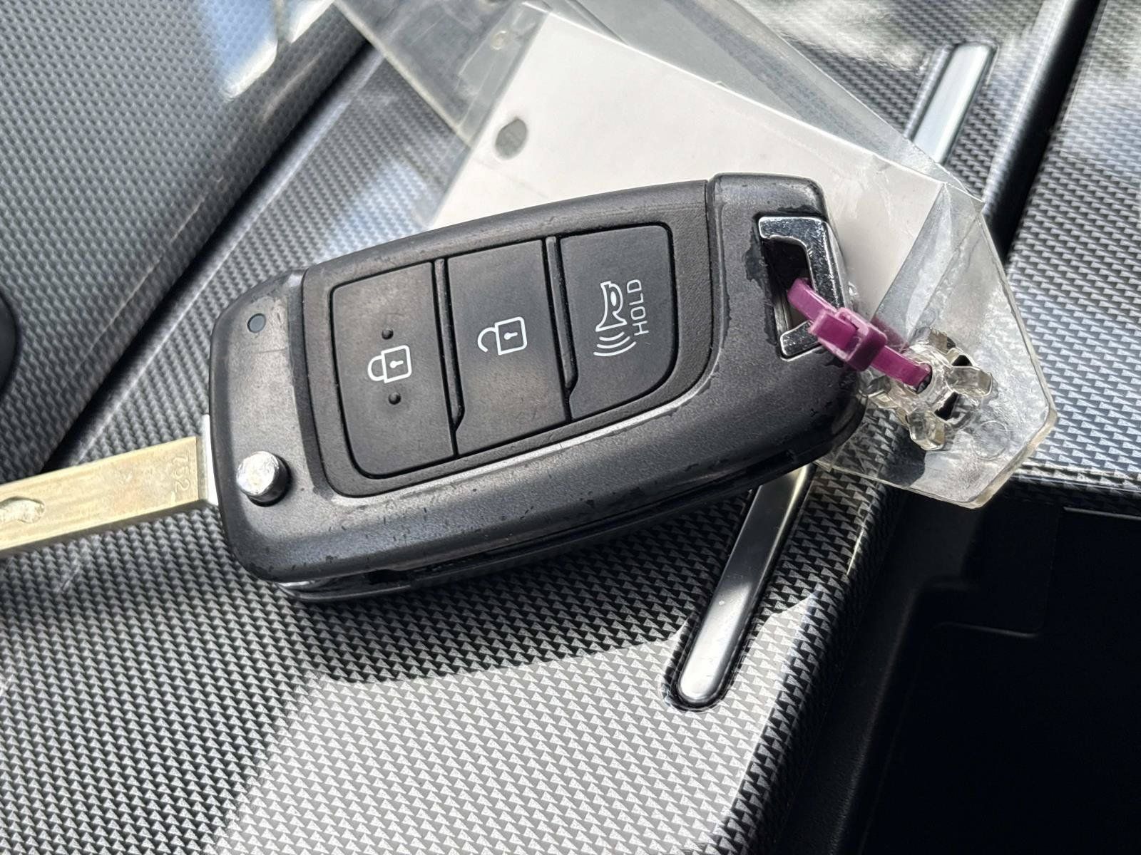 Used 2022 Hyundai Santa Fe SE FWD image 36