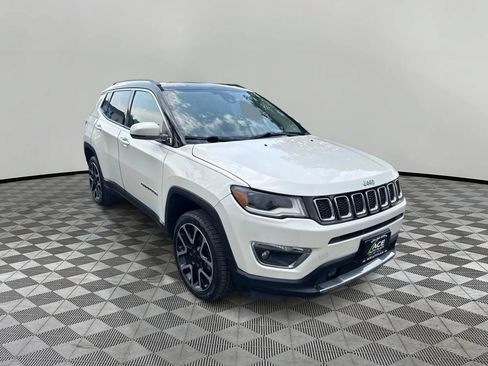 Used 2018 Jeep Compass Limited w/ Navigation Group AWD/4WD image 1
