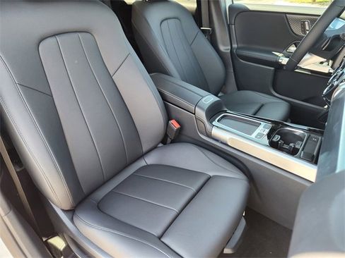 Certified 2026 Mercedes-Benz GLB 250 4MATIC image 16