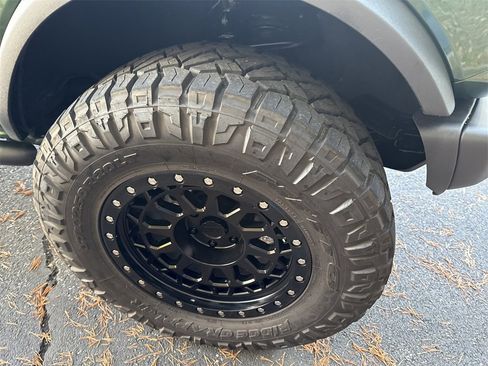 Used 2023 Ford Bronco Badlands image 13
