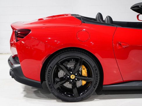 Used 2020 Ferrari Portofino image 22