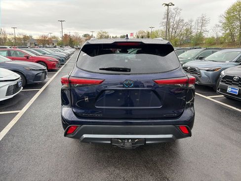 Used 2022 Toyota Highlander Limited AWD/4WD image 6