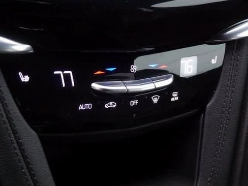 Used 2021 Cadillac XT6 Premium Luxury image 35