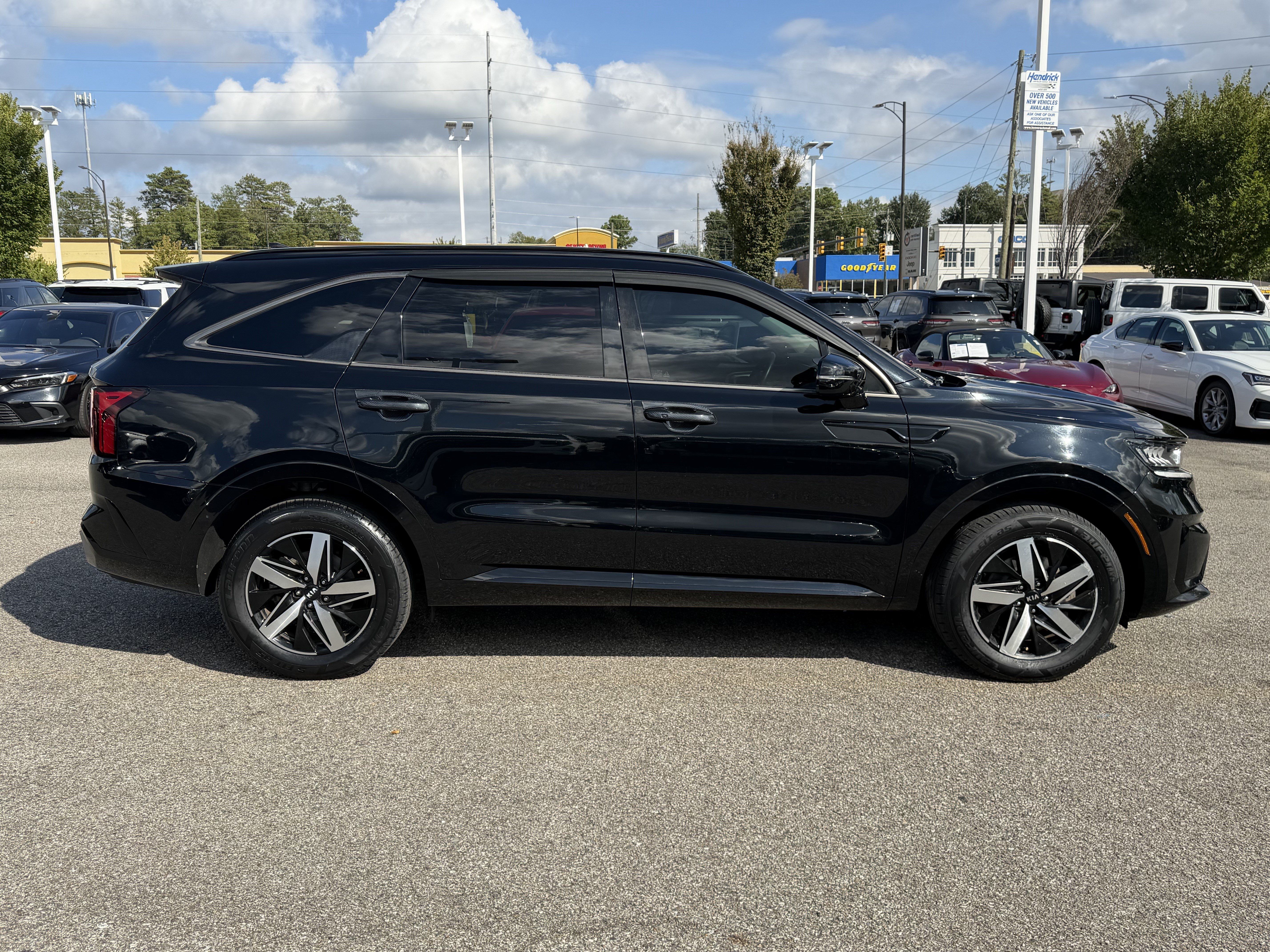Used 2021 Kia Sorento EX FWD image 11