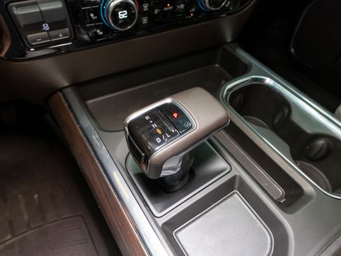 Used 2025 GMC Sierra 1500 SLT w/ SLT Premium Plus Package image 26