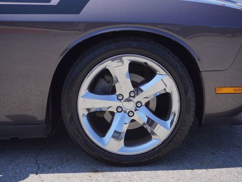Used 2014 Dodge Challenger R/T Plus RWD image 13
