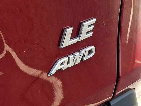 Certified 2022 Toyota RAV4 LE AWD/4WD image 30
