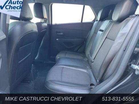 Used 2019 Chevrolet Trax LT w/ LT Convenience Package AWD/4WD image 23
