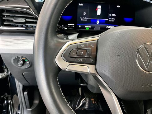 Used 2022 Volkswagen Taos S w/ IQ Drive S Package image 21