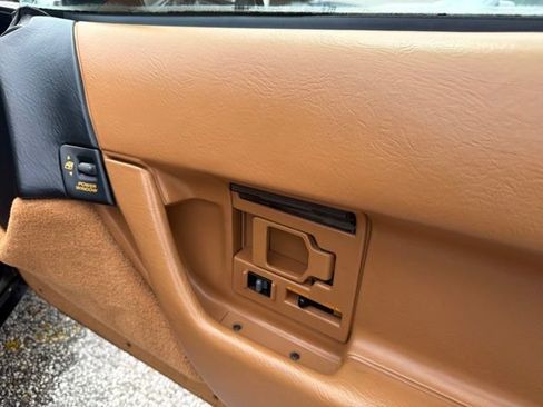 Used 1991 Chevrolet Corvette Coupe RWD image 24