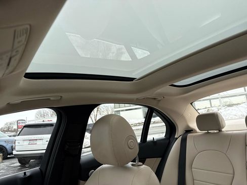 Used 2017 Mercedes-Benz C 300 4MATIC Sedan image 53