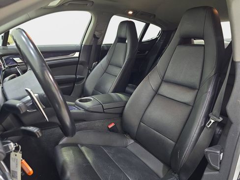 Used 2013 Porsche Panamera 4 image 18