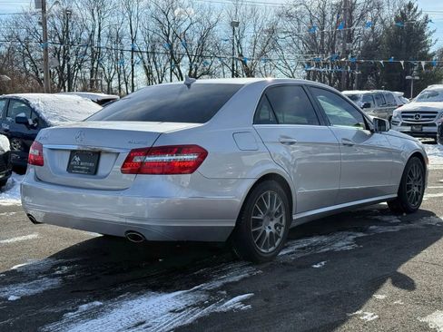 Used 2011 Mercedes-Benz E 350 4MATIC Sedan image 11