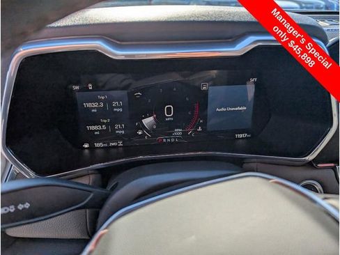 Used 2024 GMC Canyon Denali image 21