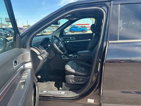 Used 2017 Ford Explorer Sport w/ Equipment Group 401A AWD/4WD image 13