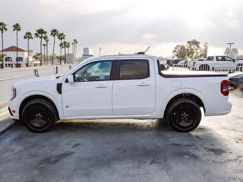 Used 2025 Ford Maverick Lobo image 14