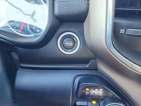 Used 2022 RAM 1500 Laramie AWD/4WD image 19