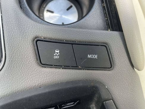 Used 2020 Cadillac XT6 Premium Luxury FWD image 23