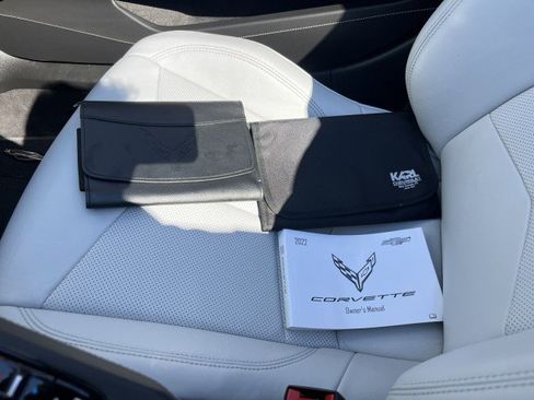 Certified 2022 Chevrolet Corvette Stingray Convertible w/ Battery Protection Package image 31