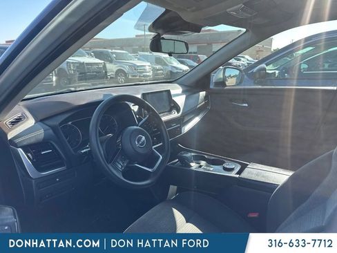 Used 2022 Nissan Rogue SV AWD/4WD image 4