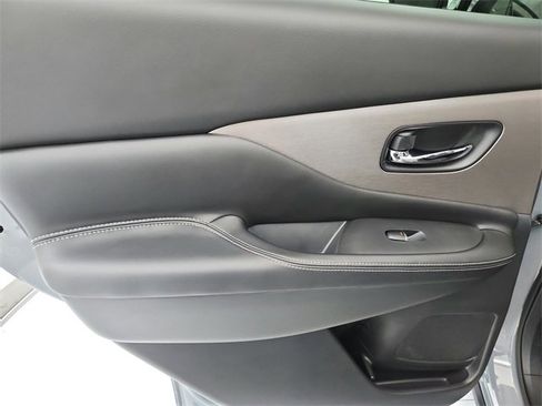 Used 2023 Nissan Murano SL w/ SL Moonroof Package image 42