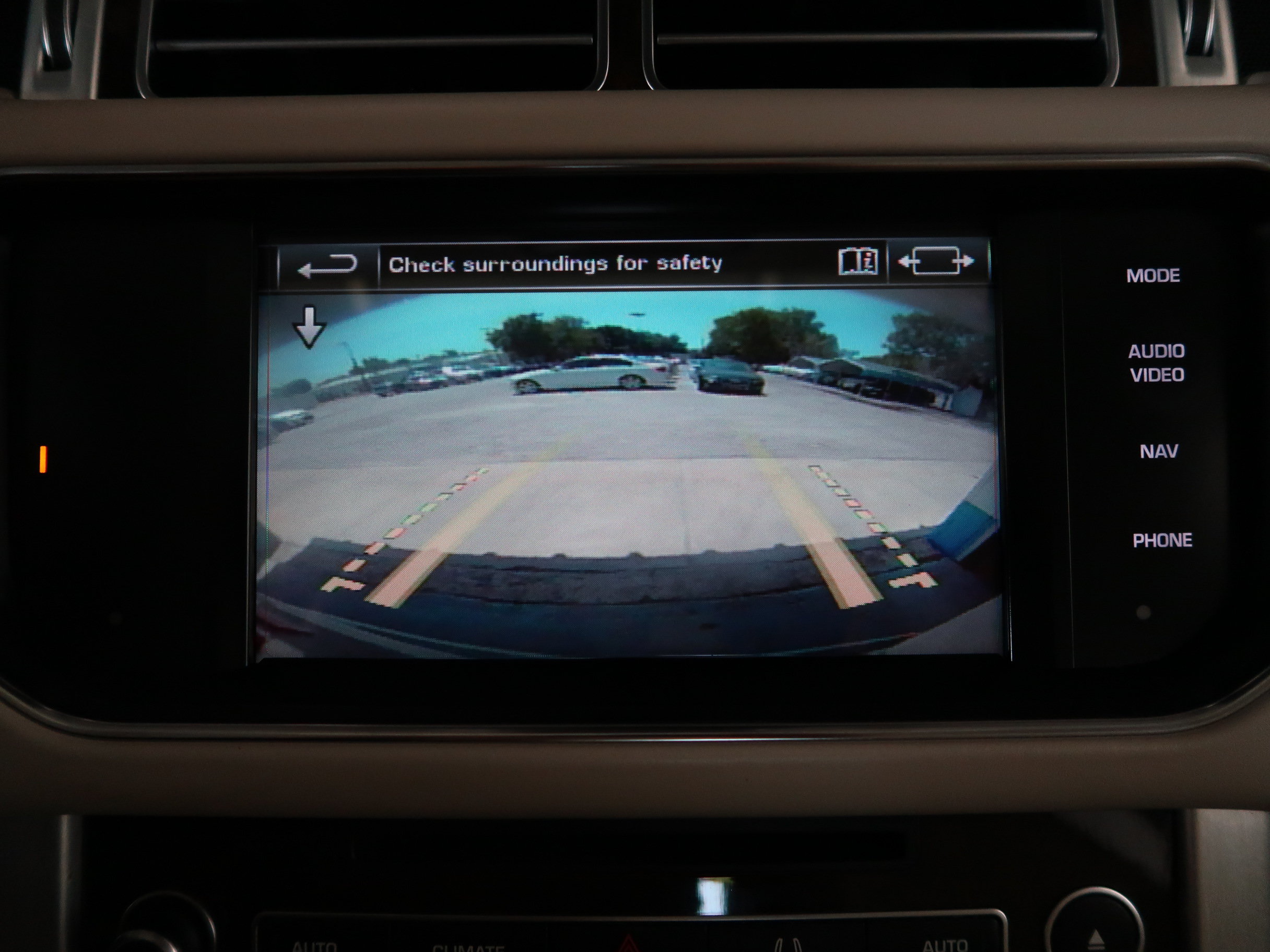 Used 2014 Land Rover Range Rover Long Wheelbase Supercharged AWD/4WD image 18